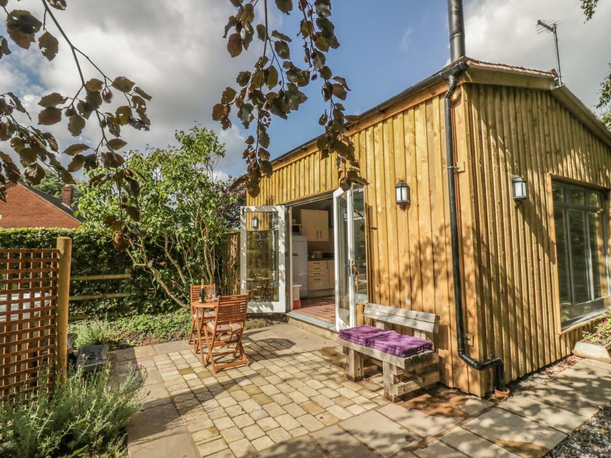Villa Hen House View Rugeley Exterior foto